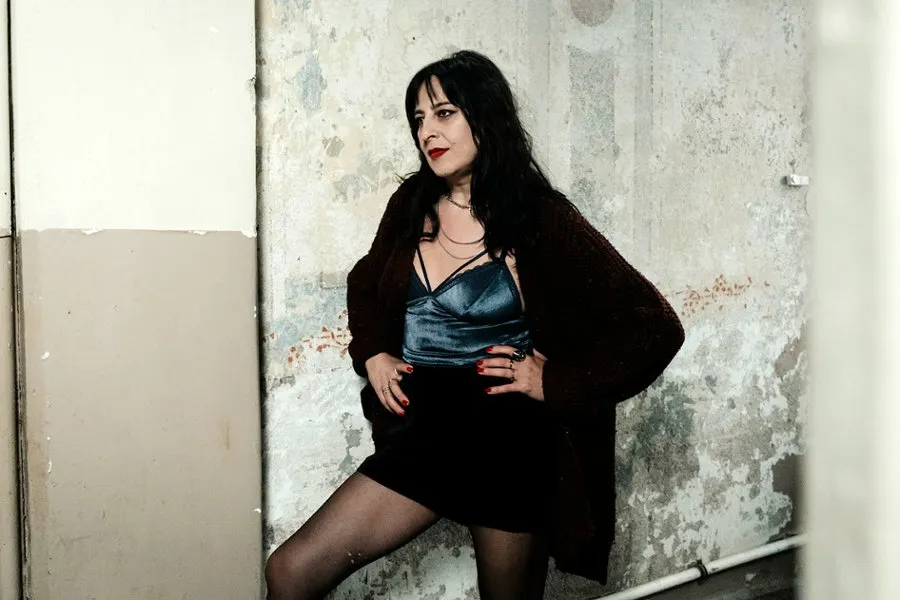 Una scena del film "Crossing Istanbul" di Levan Aki (2024)