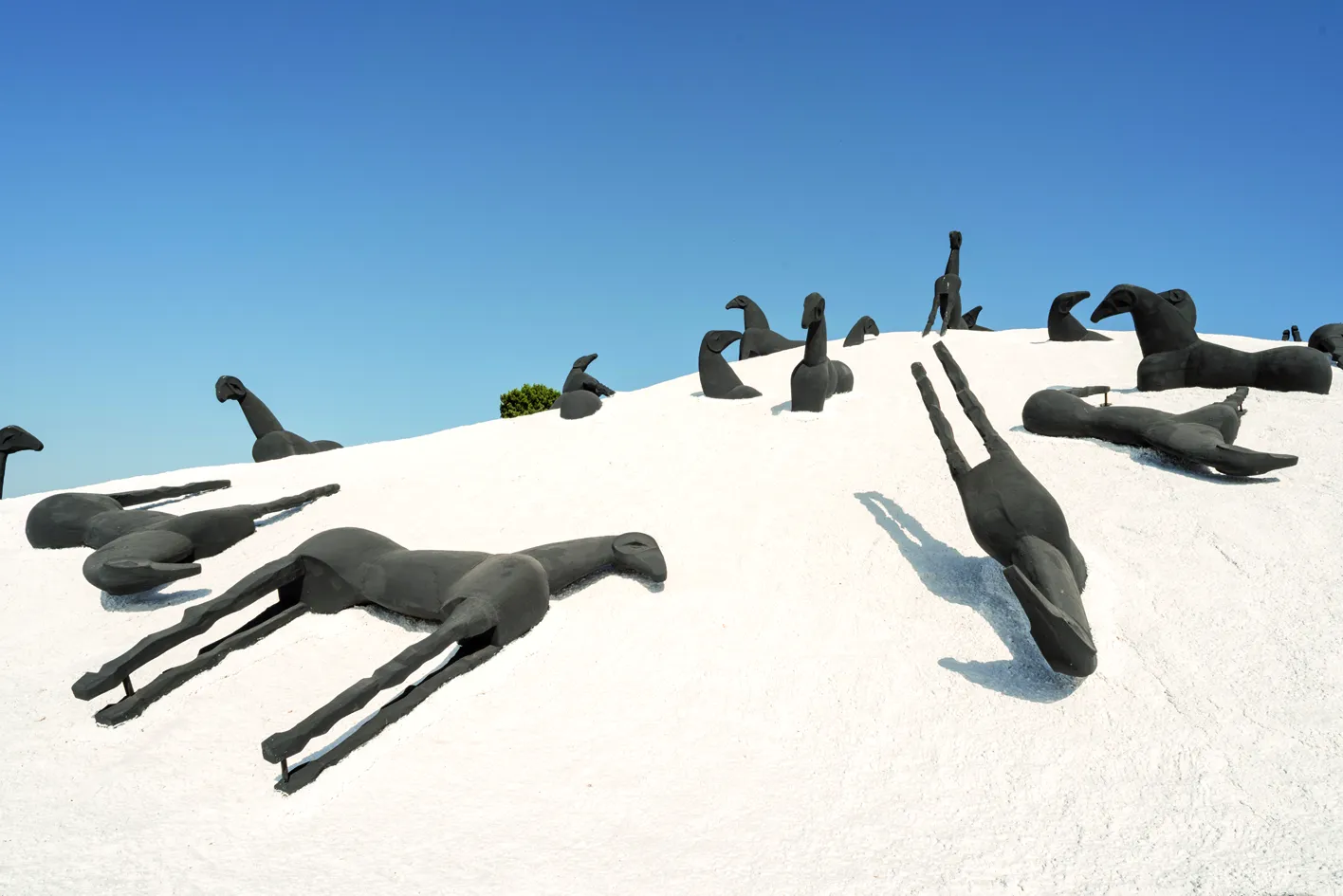 Mimmo Paladino, "Montagna di Sale", 1992 Gibellina, Trapani