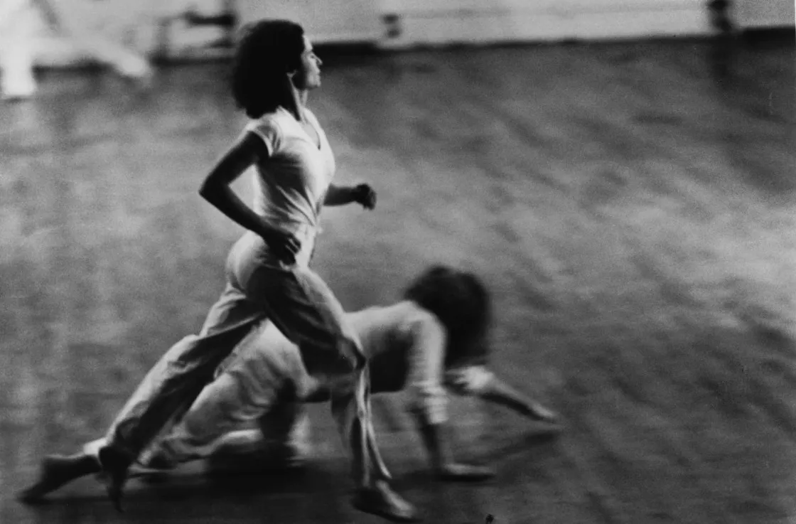 Simone Forti, Planet, 1976, PS1, Long Island City, NY. Photo: Peter Moore